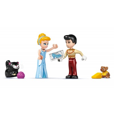 Конструктор LEGO Disney Princess Замок Попелюшки й карета