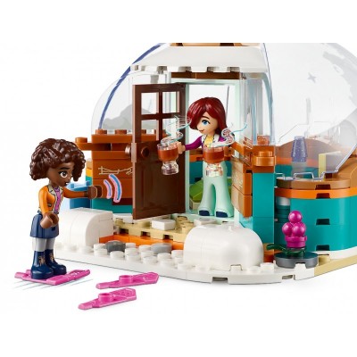 Конструктор LEGO Friends Святкові пригоди в іглу