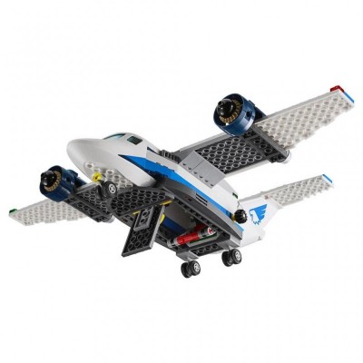 Конструктор LEGO City Повітряна поліція: авіабаза (60210)