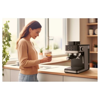 Кавоварка Sencor ріжкова 1.8л, зерно+мелена, вдубована кавомолка, дисплей, нерж. сталь-чорний Кавоварка Sencor ріжкова 1.8л, зерно+мелена, вдубована кавомолка, дисплей, нерж. сталь-чорний