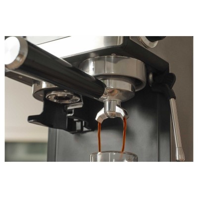 Кавоварка Sencor ріжкова 1.8л, зерно+мелена, вдубована кавомолка, дисплей, нерж. сталь-чорний Кавоварка Sencor ріжкова 1.8л, зерно+мелена, вдубована кавомолка, дисплей, нерж. сталь-чорний