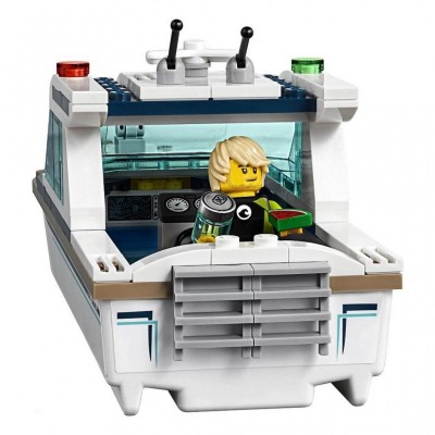 Конструктор LEGO Яхта для дайвінгу (60221)