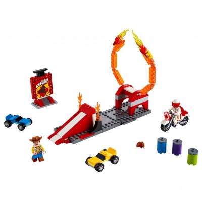 Конструктор LEGO Juniors Toy Story 4 Трюковое шоу Дюка Бубумса 120 деталей (10767)