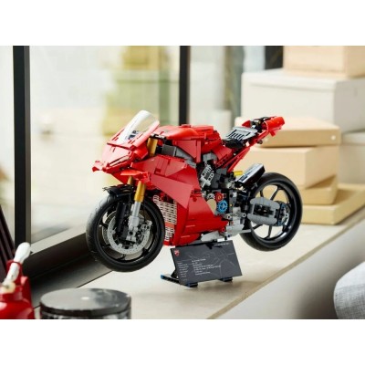 Конструктор LEGO Technic Мотоцикл Ducati Panigale V4 S