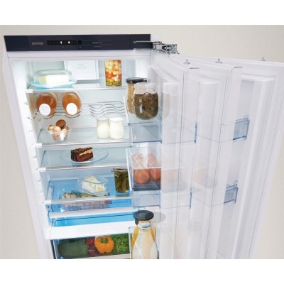 Холодильник Gorenje вбудований з нижн. мороз., 177х55х54см, 2 двері,180(68)л, А++, NF+, Зона св-ті, Внутр. Диспл, Біли