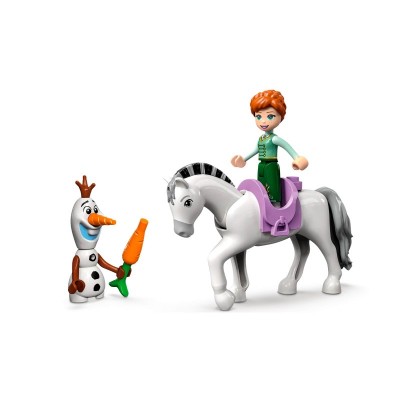 Конструктор LEGO Disney Princess Розваги у замку Анни та Олафа