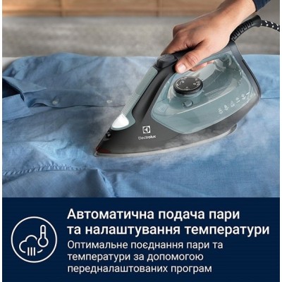 Праска Electrolux, 2600Вт, 370мл, паровий удар 230гр, алюмінієва підошва, зелено-чорний