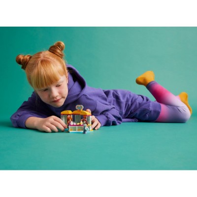 Конструктор LEGO Friends Крамничка аксесуарів